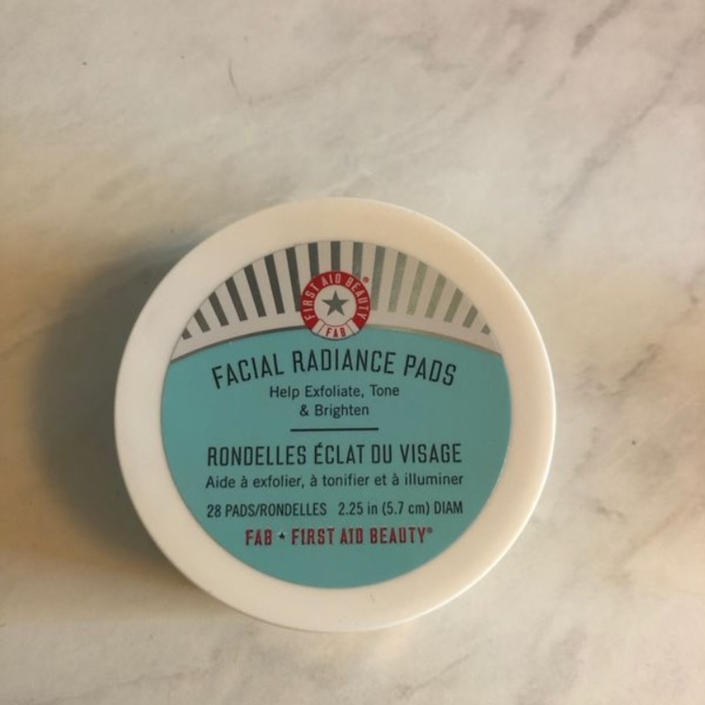 Facial radiance pads